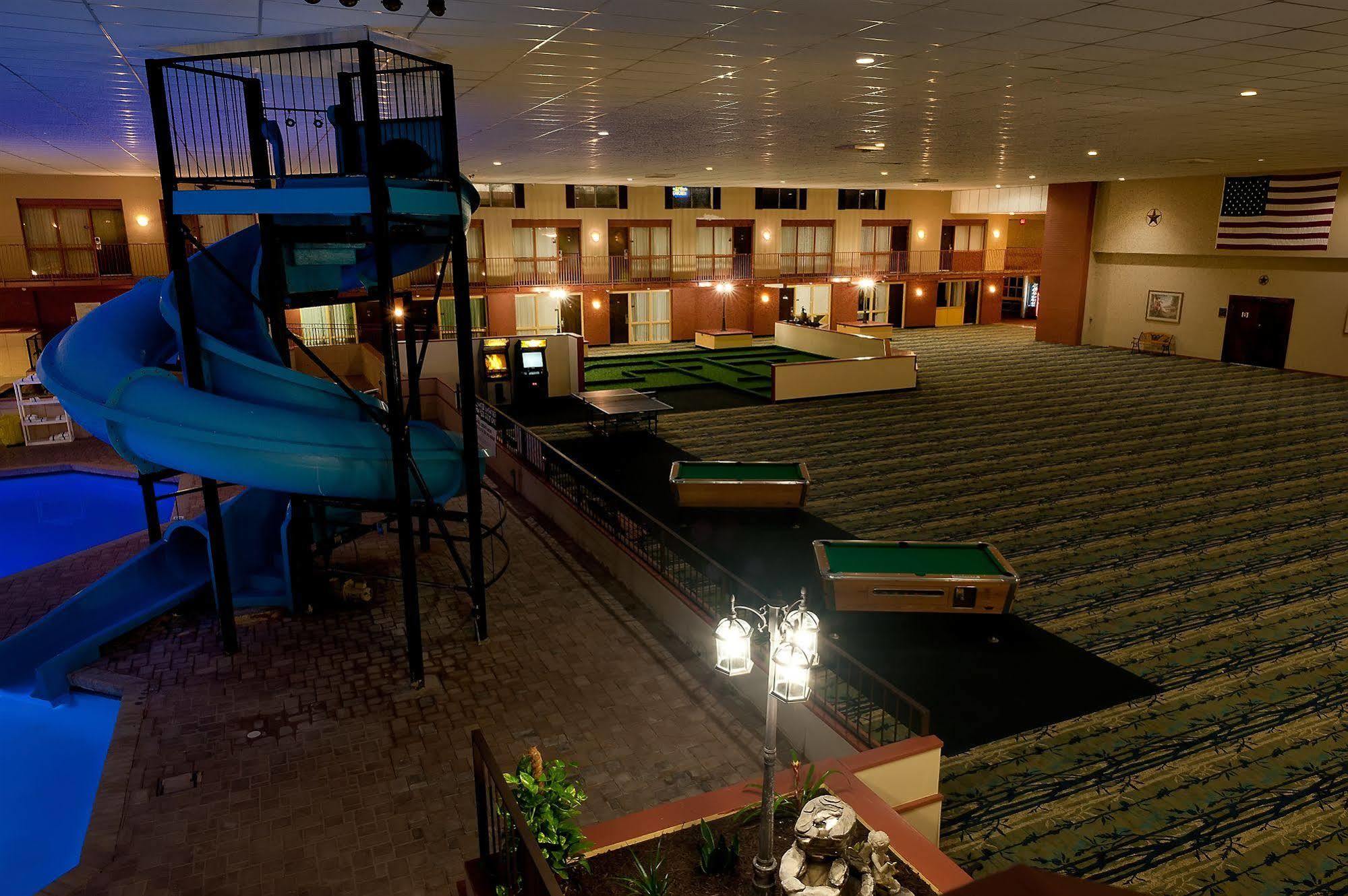 Grand Texan Hotel And Convention Center Midland Exterior photo